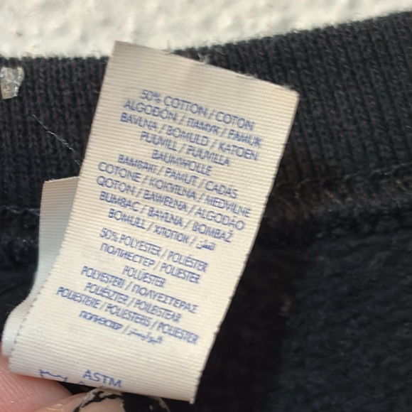 Jerzees “just chill” skeleton graphic sweatshirt size small - Picture 4 of 5